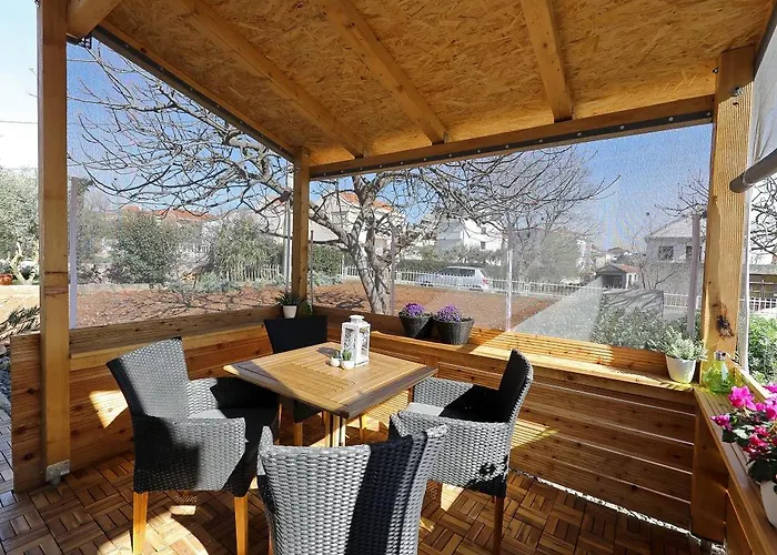 شقة Summer Flower زادار